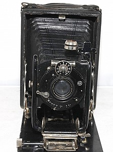 Contessa Nettel 215